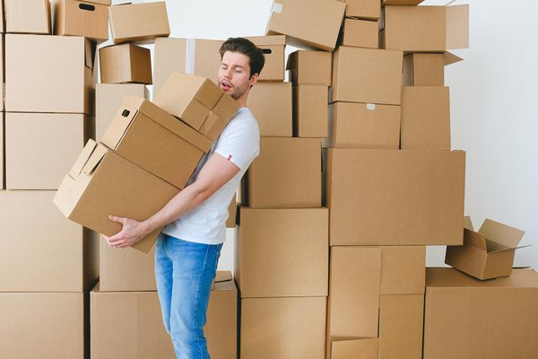 Comment les tendances actuelles en décoration influencent-elles notre bien-être à domicile ?